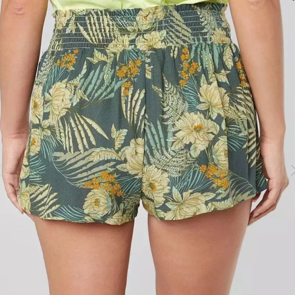 BeBop Floral Crinkle Short - Picture 3 of 9
